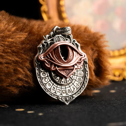 🔮 Handcrafted Tarot Eye Pendant – A Symbol of Intuition & Insight