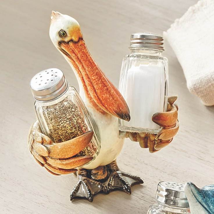 🌊 Coastal Animal Salt and Pepper Shaker Holder Set with Spice Shakers