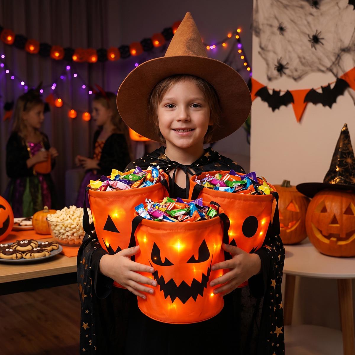 🎃 Light-Up Halloween Candy Bucket Set – Reusable Trick or Treat Bags
