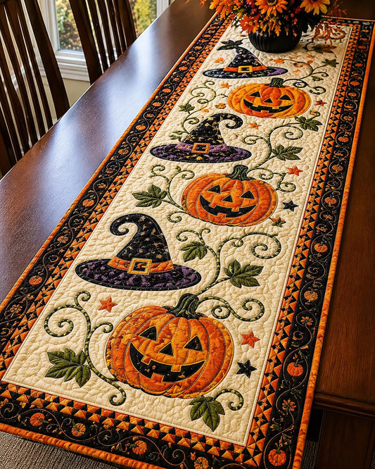 🎃 Halloween Pumpkin Quilted Table Runner – Cozy Fall Dining Decor for Seasonal Gatherings